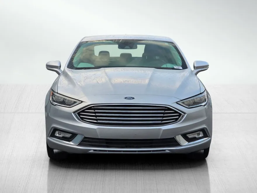 2017 Ford Fusion Energi SE photo 1