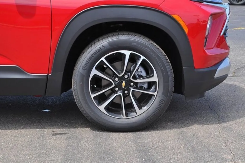 2026 Chevrolet Trailblazer LT photo 1