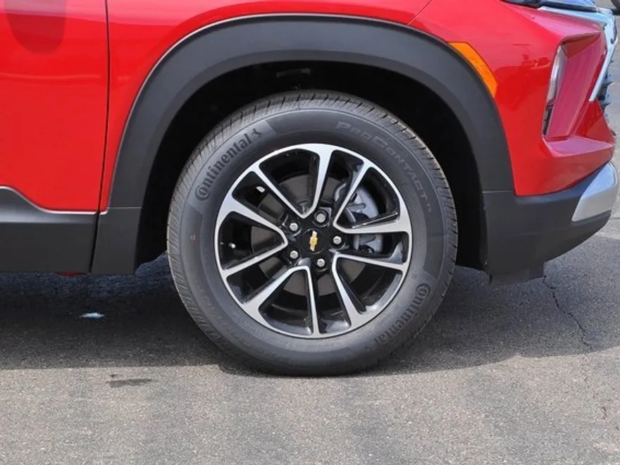 2026 Chevrolet Trailblazer LT photo 1