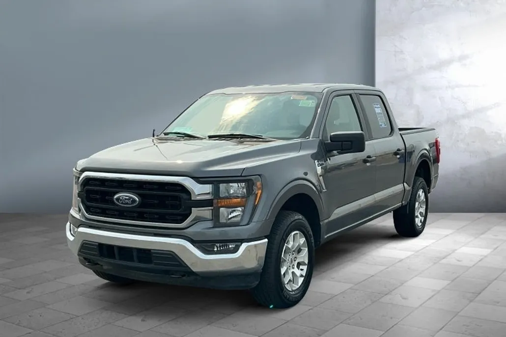 2023 Ford F-150 XLT photo 1