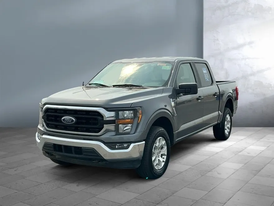 2023 Ford F-150 XLT photo 1