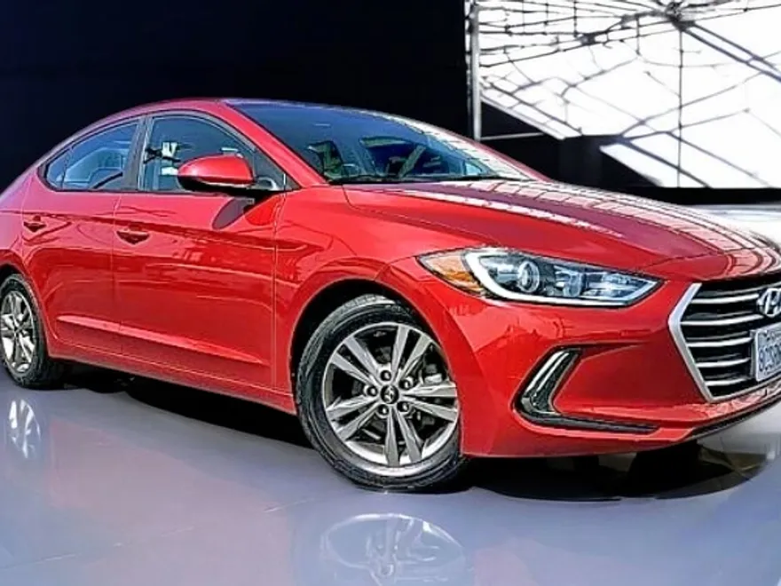 2017 Hyundai Elantra SE photo 1