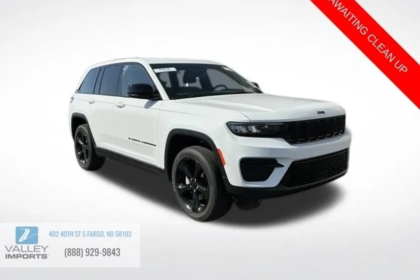 2022 Jeep Grand Cherokee Altitude photo 1