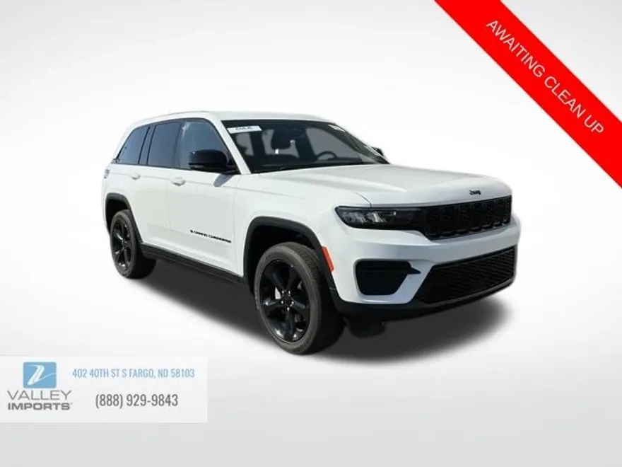 2022 Jeep Grand Cherokee Altitude photo 1