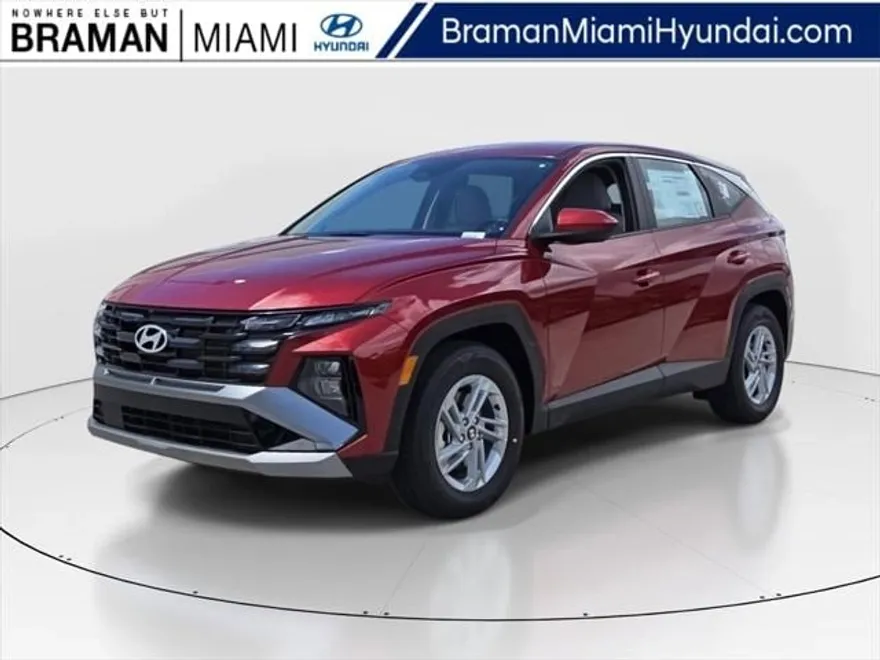 2025 Hyundai Tucson SE photo 1