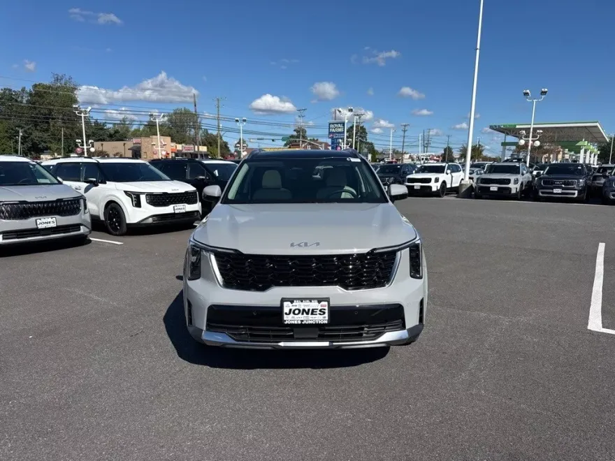 2026 Kia Sorento S photo 1