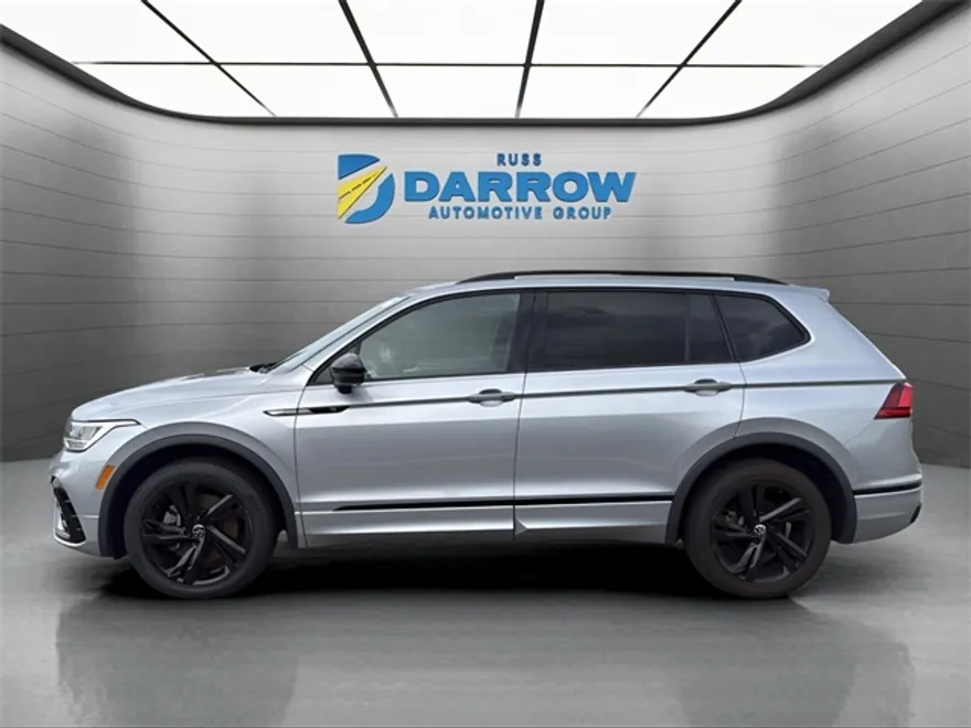 2023 Volkswagen Tiguan SE R-Line Black photo 1