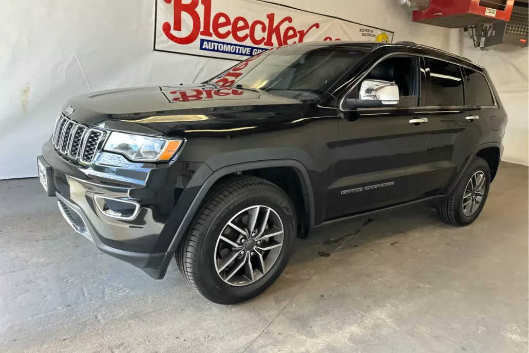 2020 Jeep Grand Cherokee Limited photo 1