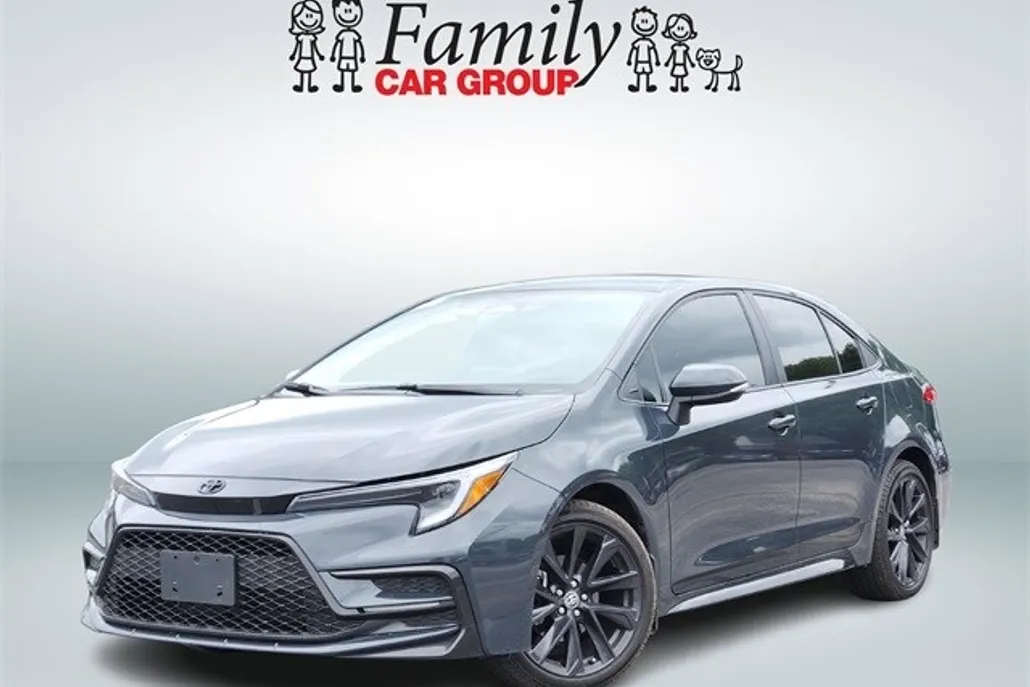 2025 Toyota Corolla SE photo 1