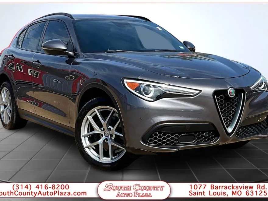 2018 Alfa Romeo Stelvio Ti Sport photo 1