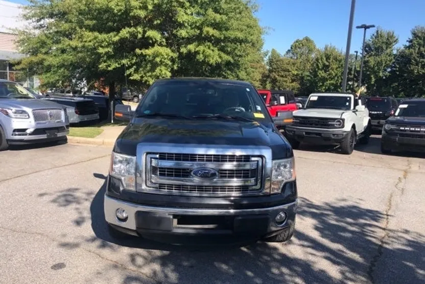 2013 Ford F-150 XLT photo 1