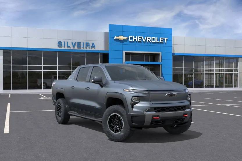 2026 Chevrolet Silverado EV Trail Boss photo 1