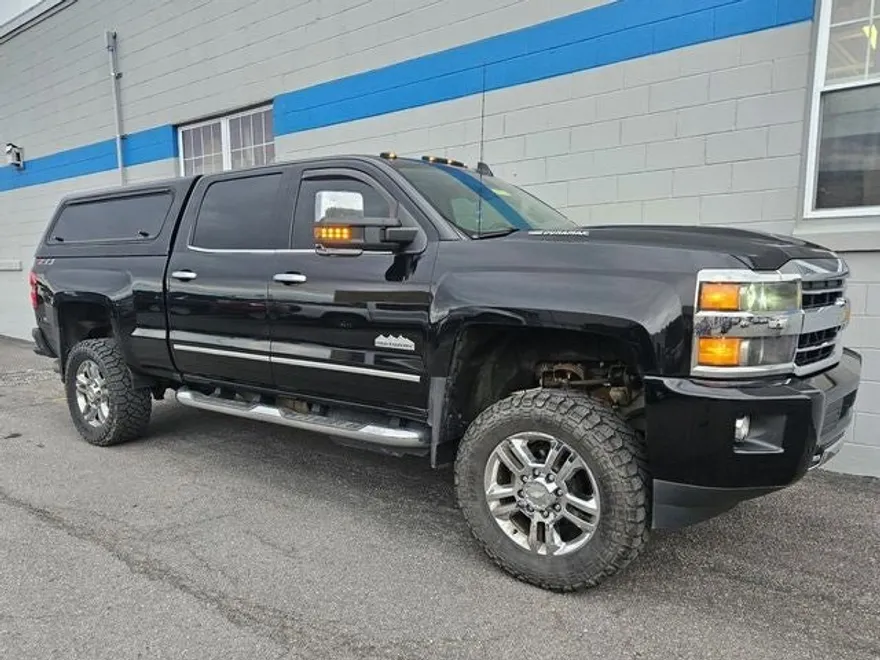2019 Chevrolet Silverado 2500HD High Country photo 1