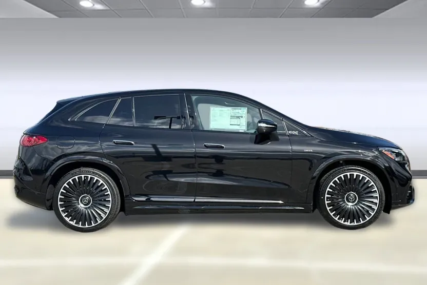 2025 Mercedes Benz EQE SUV AMG photo 1