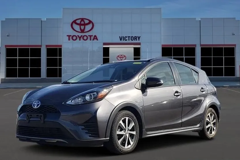 2018 Toyota Prius C Two photo 1