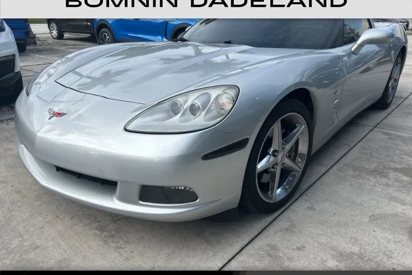 2011 Chevrolet Corvette Base 1LT photo 1