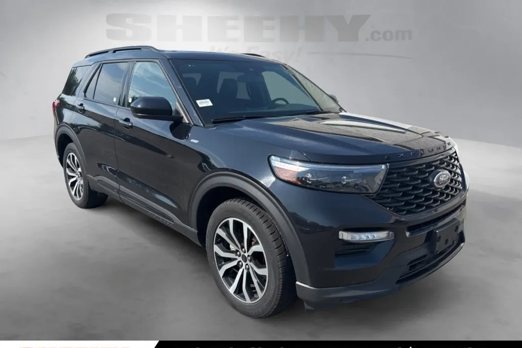2023 Ford Explorer ST-Line photo 1