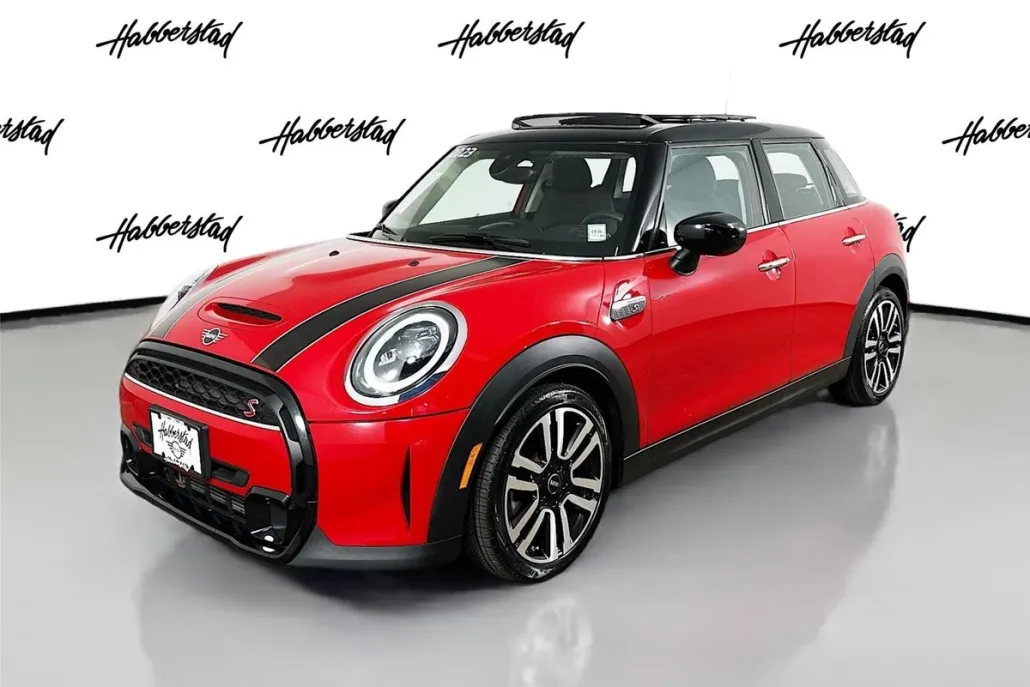 2023 Mini Cooper 4 Door Hardtop S photo 1