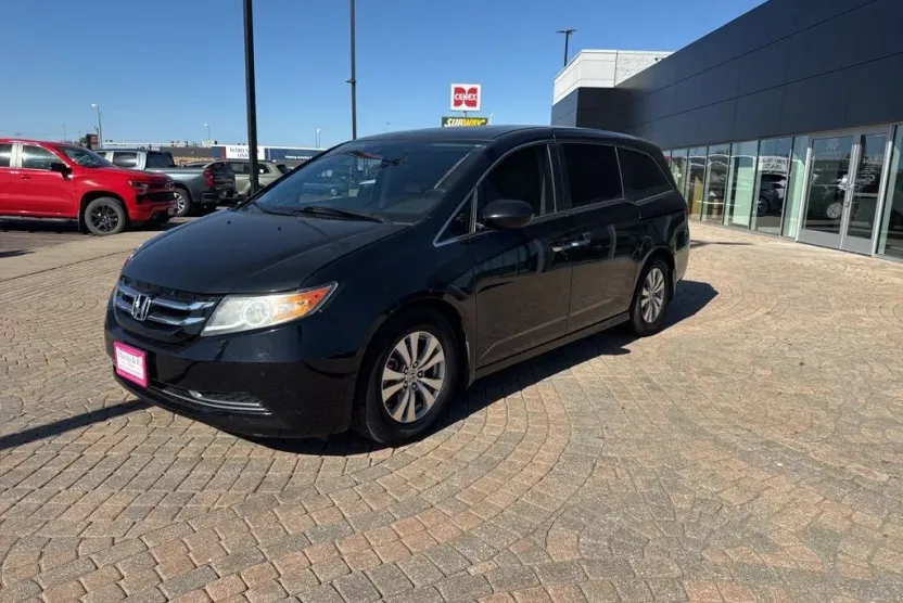 2016 Honda Odyssey EX-L photo 1