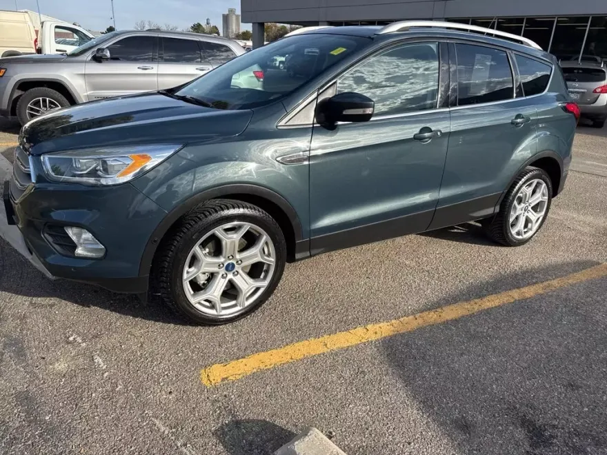2019 Ford Escape Titanium photo 1