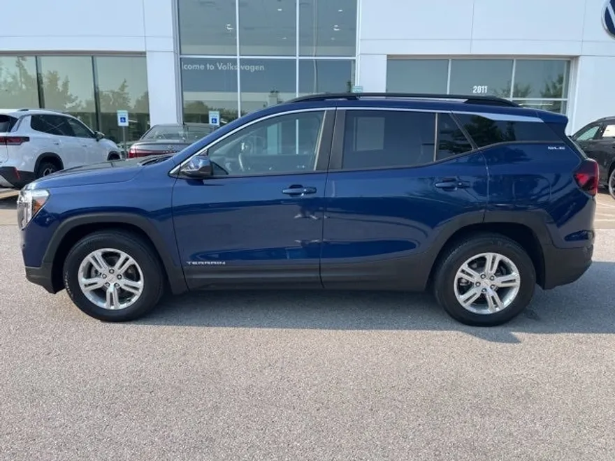 2022 Gmc Terrain SLE photo 1