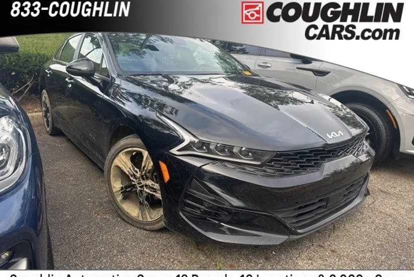 2023 Kia K5 GT-Line photo 1
