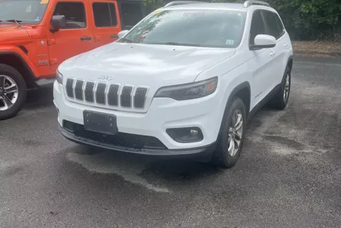 2021 Jeep Cherokee Latitude Lux photo 3
