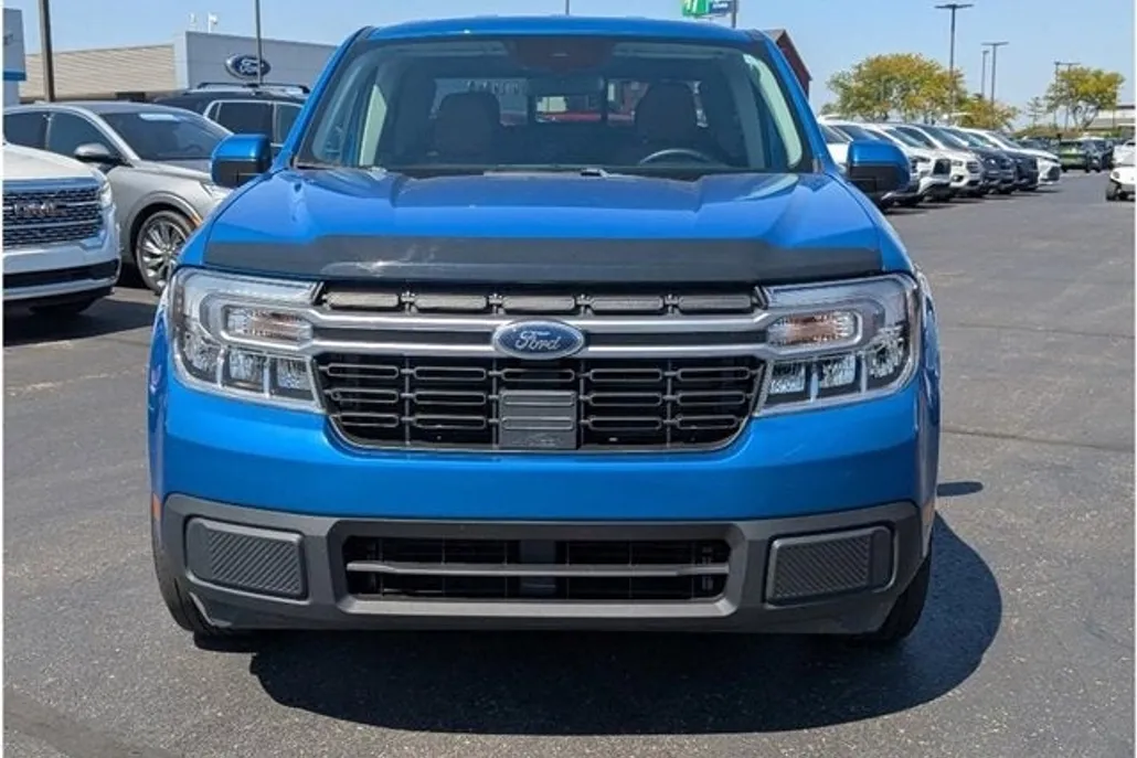 2022 Ford Maverick Lariat photo 1