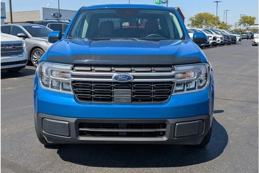 2022 Ford Maverick Lariat photo 1