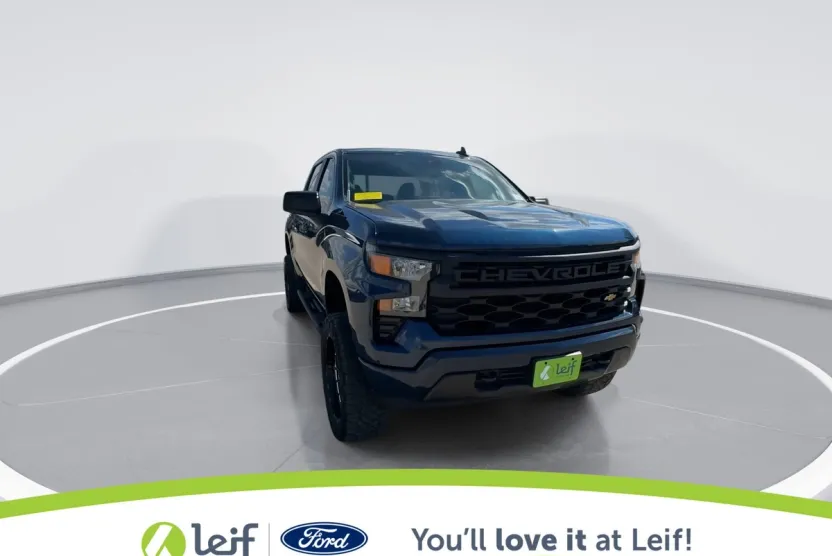 2022 Chevrolet Silverado 1500 Custom photo 1