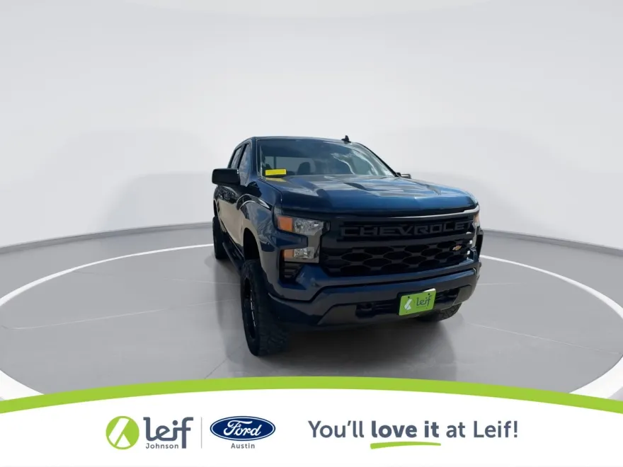2022 Chevrolet Silverado 1500 Custom photo 1