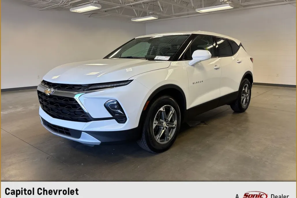2023 Chevrolet Blazer 2LT photo 1