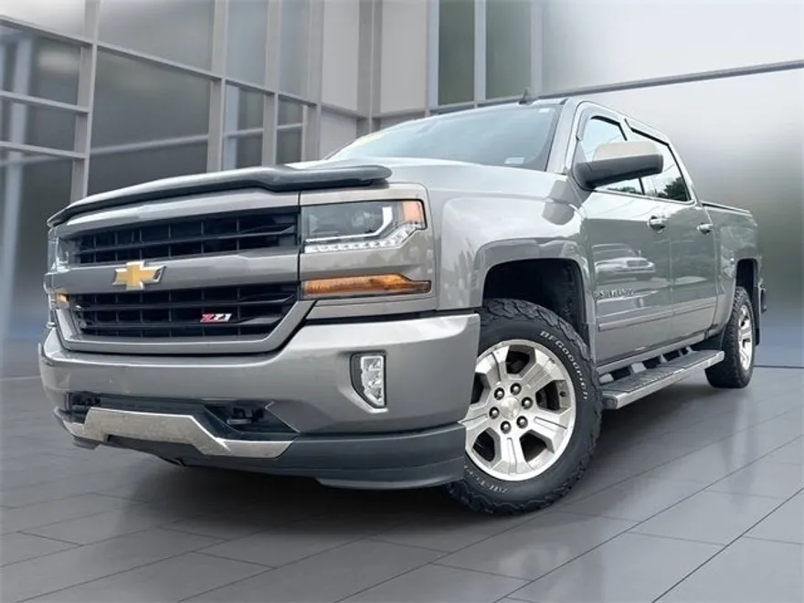 2017 Chevrolet Silverado 1500 LT2 Z71 photo 1