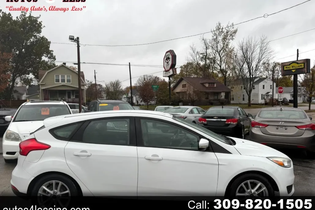 2016 Ford Focus SE photo 1