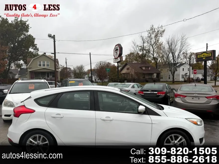 2016 Ford Focus SE photo 1