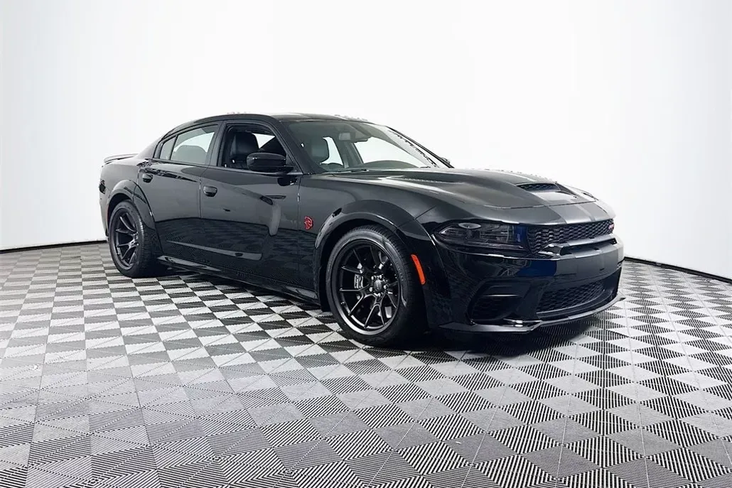 2022 Dodge Charger SRT8 photo 1