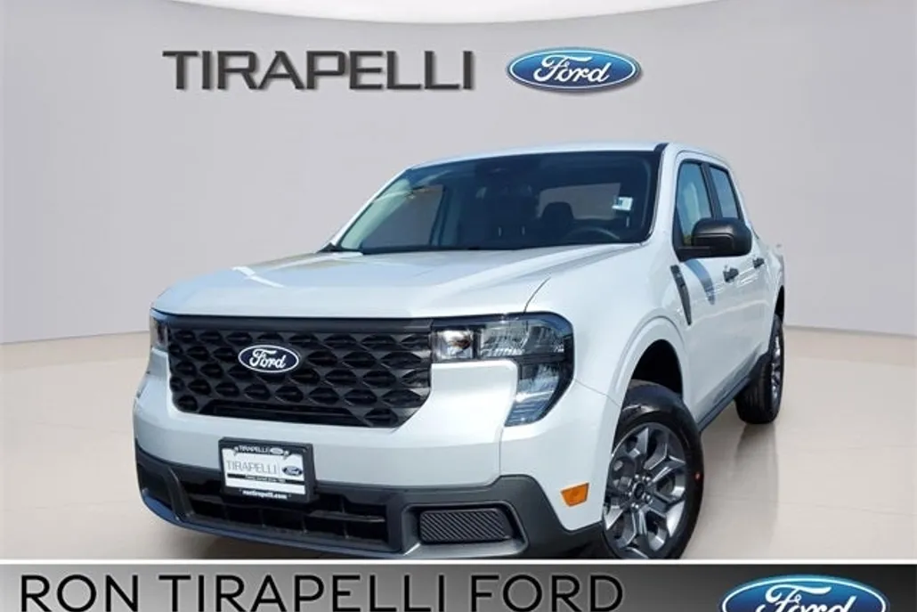 2025 Ford Maverick XLT photo 1