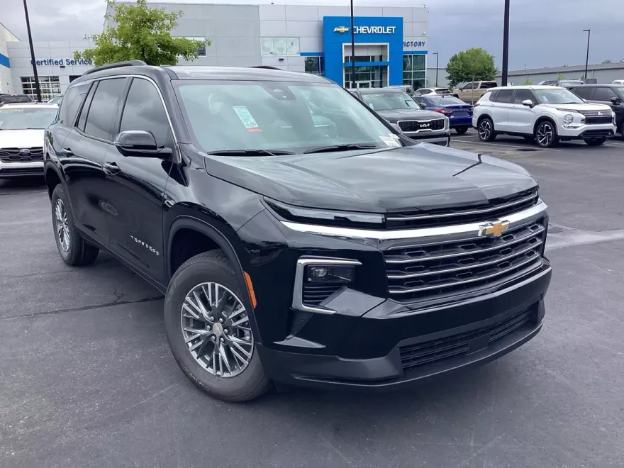 2026 Chevrolet Traverse photo 1