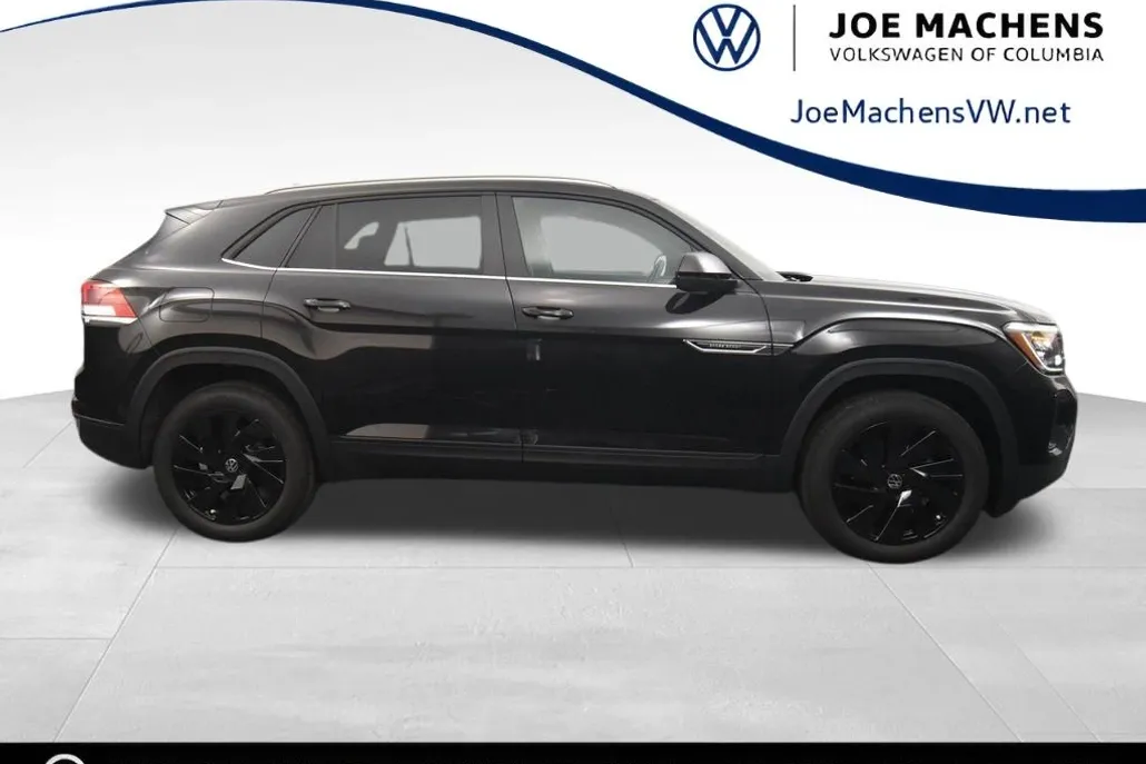 2025 Volkswagen Atlas Cross Sport SE Technology photo 1