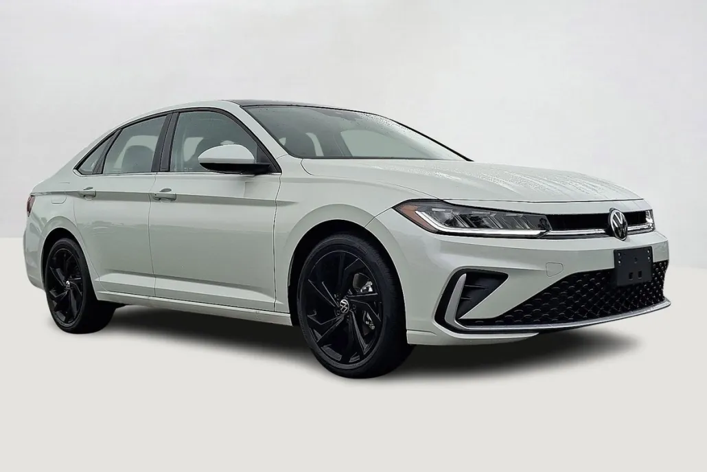 2025 Volkswagen Jetta SE photo 1
