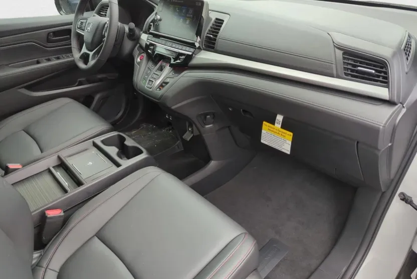 2026 Honda Odyssey photo 1