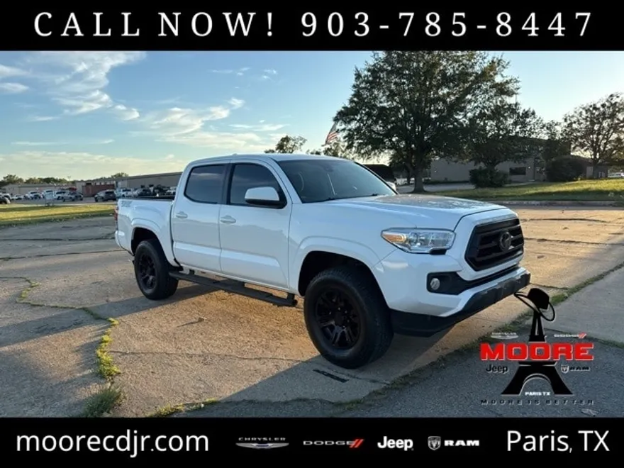 2022 Toyota Tacoma SR5 photo 1