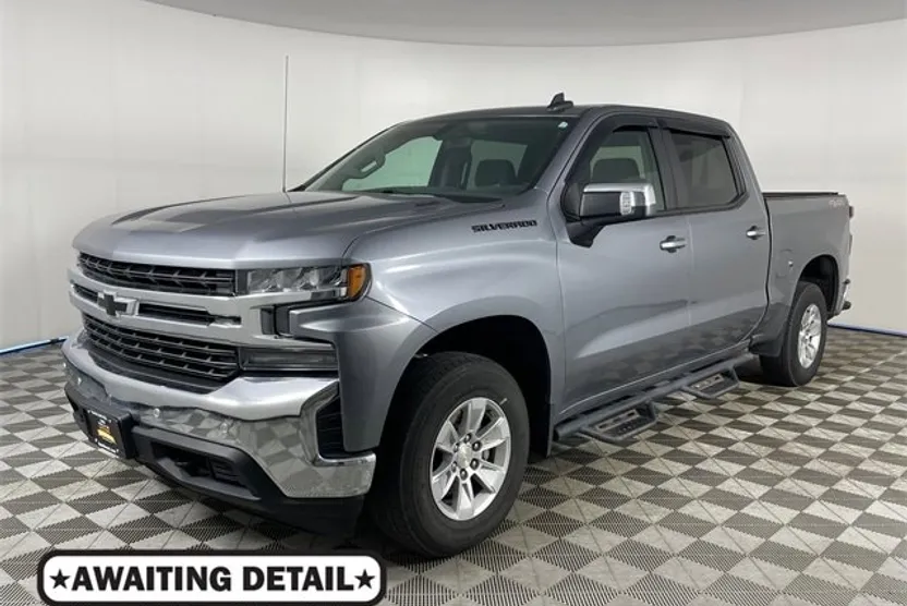 2022 Chevrolet Silverado 1500 LT photo 1