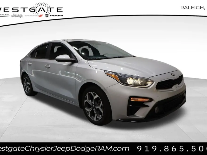 2021 Kia Forte LXS photo 1