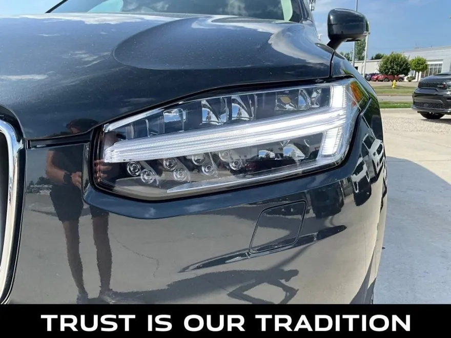 2022 Volvo XC90 T6 Inscription photo 1