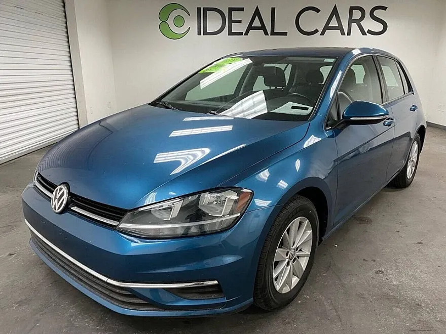 2019 Volkswagen Golf SE photo 1