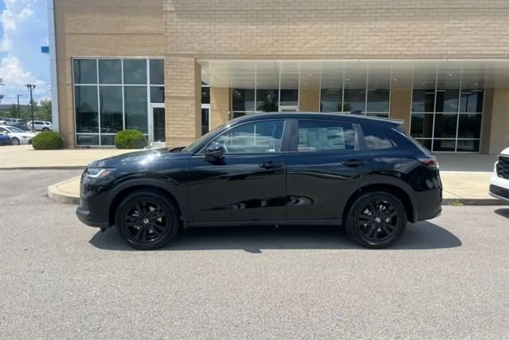 2026 Honda HR-V Sport photo 1