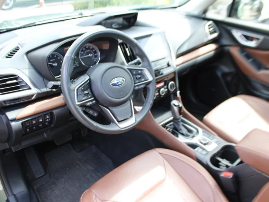2021 Subaru Forester Touring photo 1