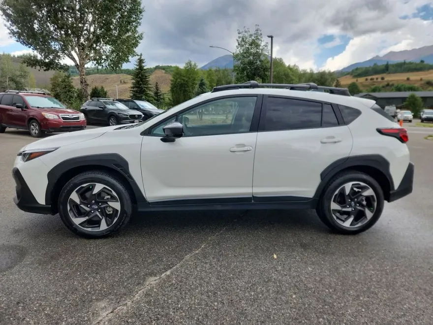2025 Subaru Crosstrek Limited photo 1
