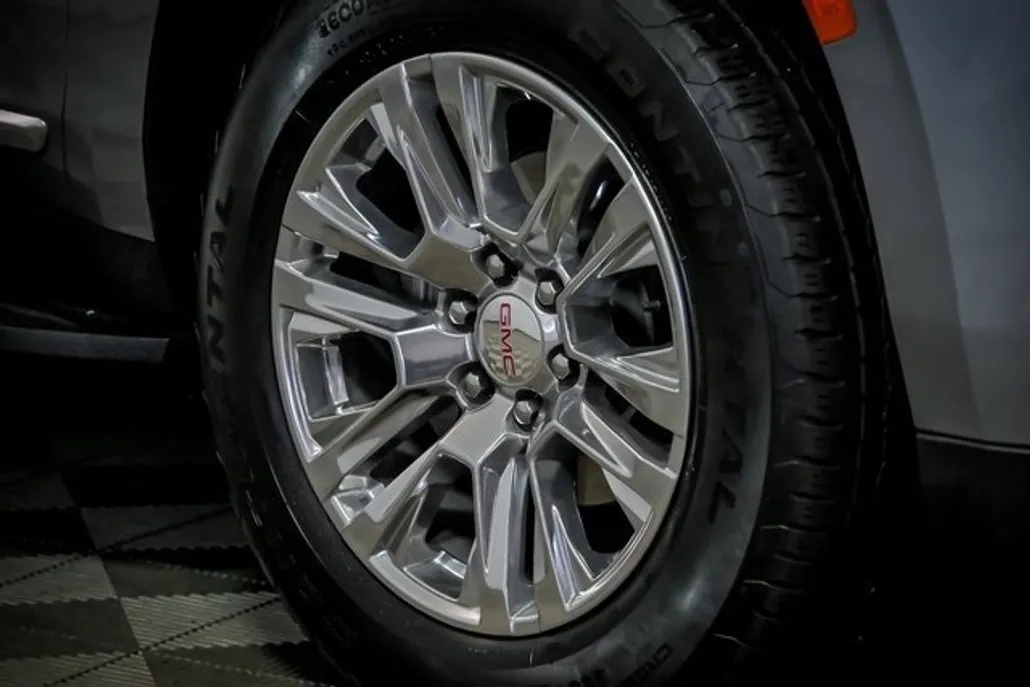 2023 Gmc Yukon Denali photo 1